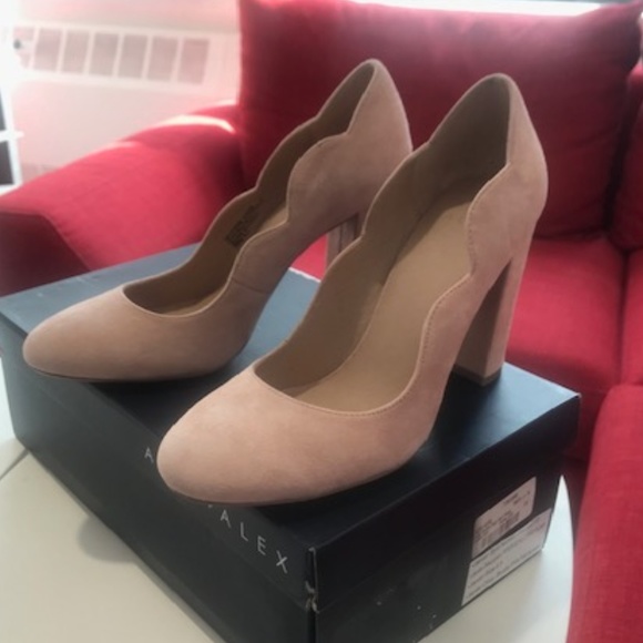 Alex & Alex Shoes - Pink Blush Suede Heels - NEW IN BOX